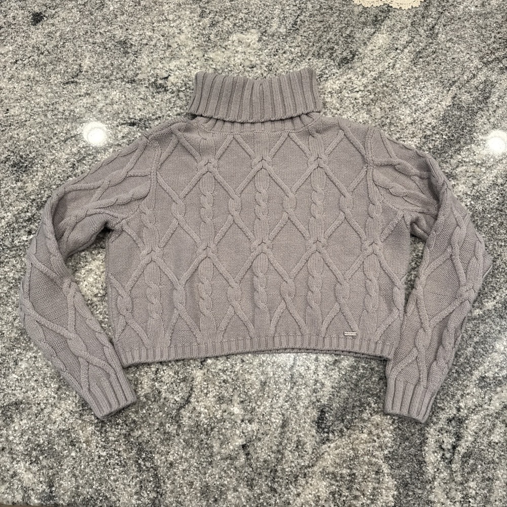 Woman Hollister Long Sleeve Solid Gray Crop Sweater Size L #104